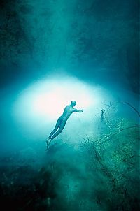 Art & Creativity: One Ocean One Breath freediving collaboration by Eusebio And Christina Saenz De Santamaria