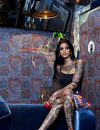 Art & Creativity: tattoo girl