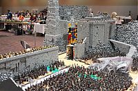 Art & Creativity: lord of the rings lego, battle of helm's deep