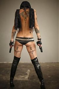 Art & Creativity: tattoo girl