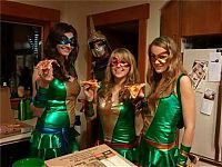 Art & Creativity: teenage mutant ninja turtles cosplay girl costume presentation