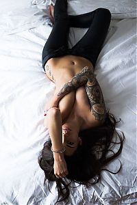 Art & Creativity: tattoo girl