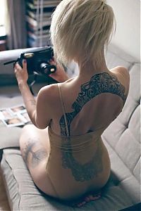 Art & Creativity: tattoo girl