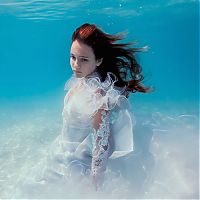 Art & Creativity: underwater girl portrait