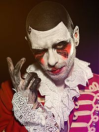 Art & Creativity: Clownville portraits project by Eolo Perfido