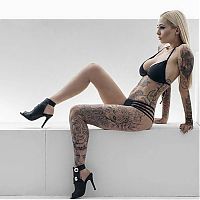 Art & Creativity: tattoo girl