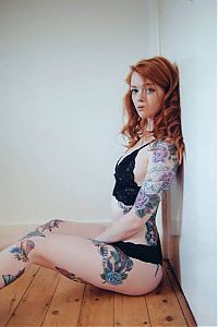 Art & Creativity: tattoo girl