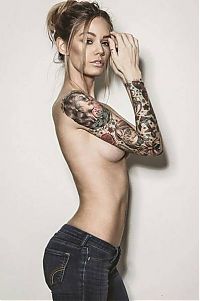 TopRq.com search results: tattoo girl