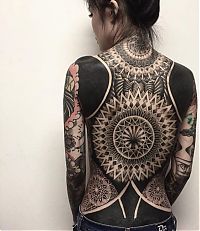 Art & Creativity: tattoo girl