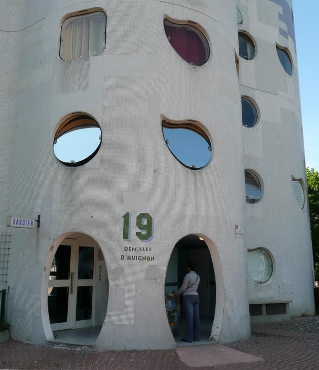 unusual buildings around the world