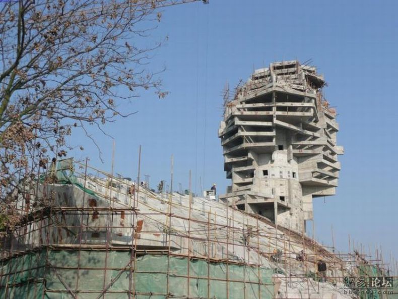 Sphinx house in China