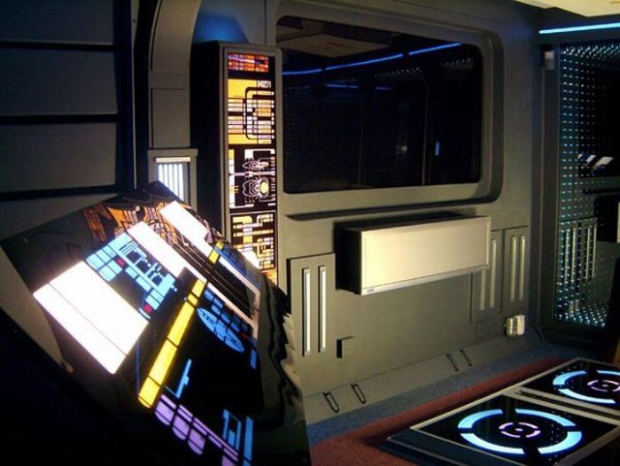 Star Trek USS Enterprise home by Tony Alleyne