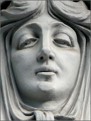 Women sculptures, Moscow, Russia