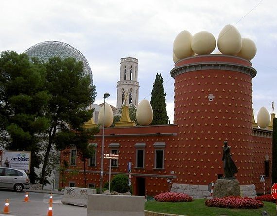 unusual buildings around the world