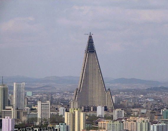 unusual buildings around the world