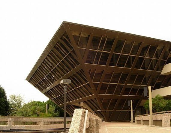 unusual buildings around the world