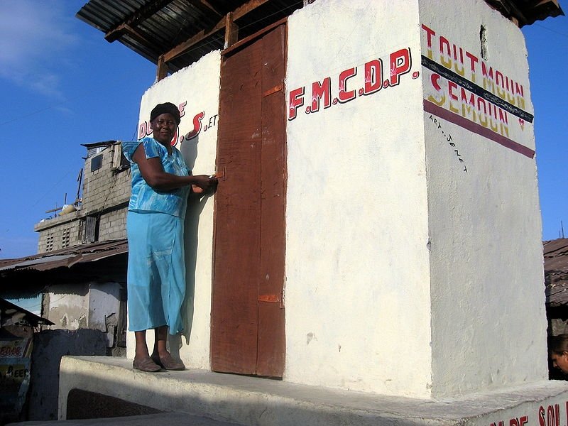 public toilets in different countries