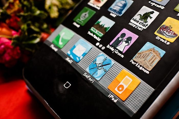 iphone cake