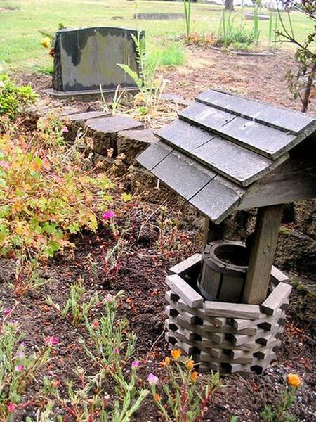 unusual tombstone