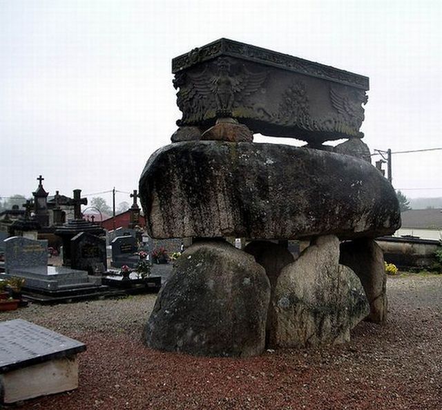 unusual tombstone