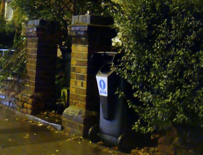 Mobile urinal on the streets