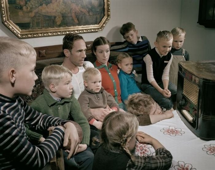 creative advertisement with children