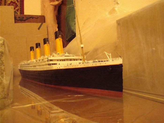 titanic paper model