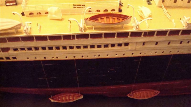 titanic paper model