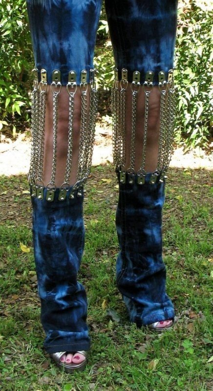 ripped jeans with chains