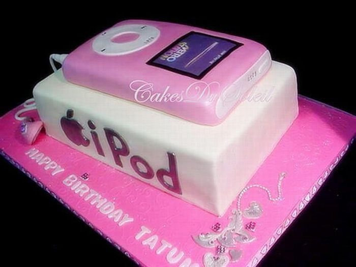 creative gadget cake