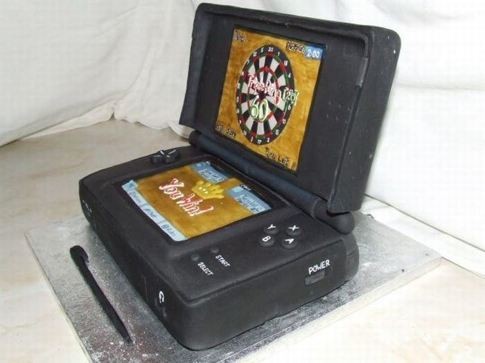 creative gadget cake