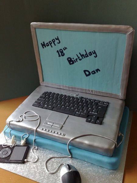 creative gadget cake