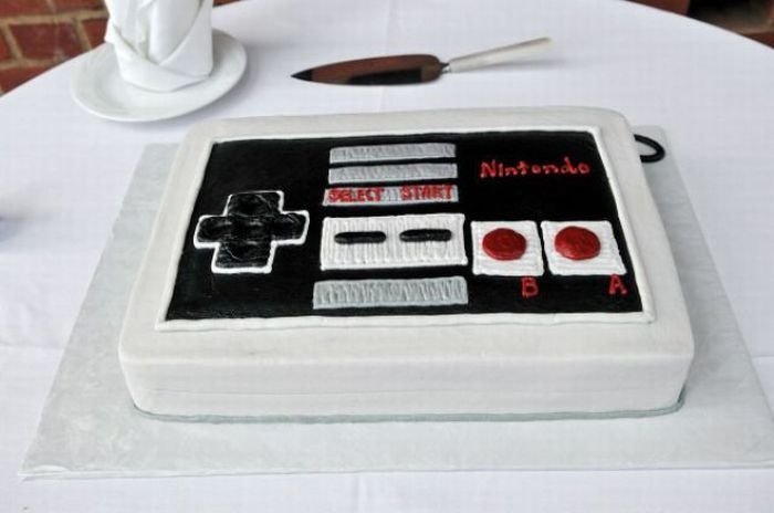 creative gadget cake