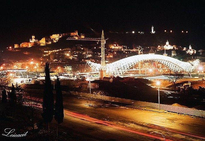 New pedestrian bridge in Tbilisi, Georgia