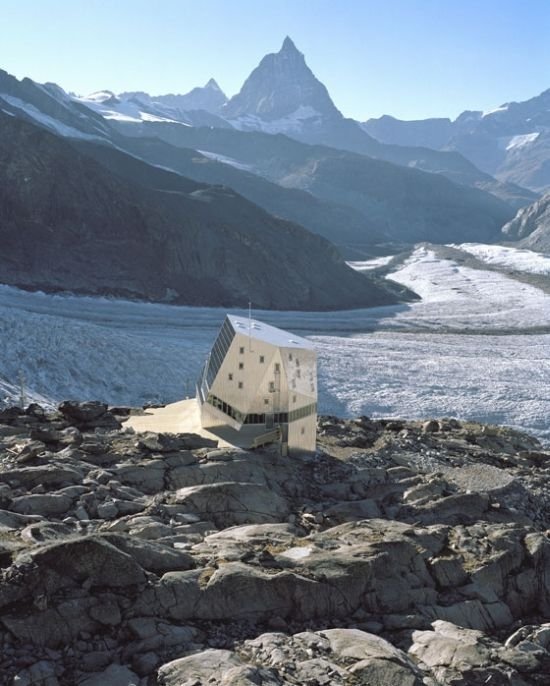 house on the top of the mountain