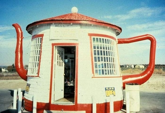 Teapot Dome Service Station, Zillah, Washington, United States