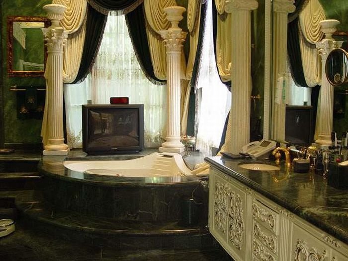 Luxury mansion of Robert Mugabe, President of Zimbabwe