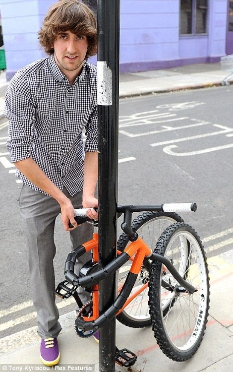 Bendable bicycle by Kevin Scott