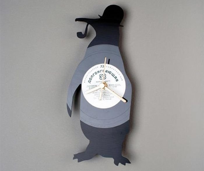 clocks made from vinyl records