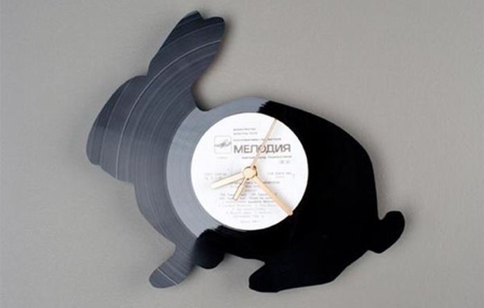 clocks made from vinyl records