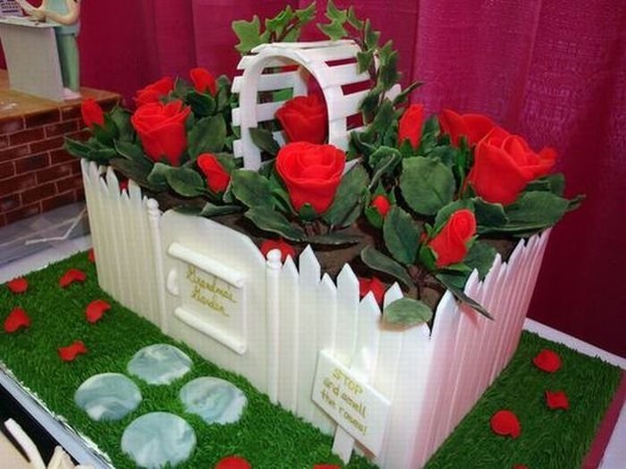 creative cake and confectionary design