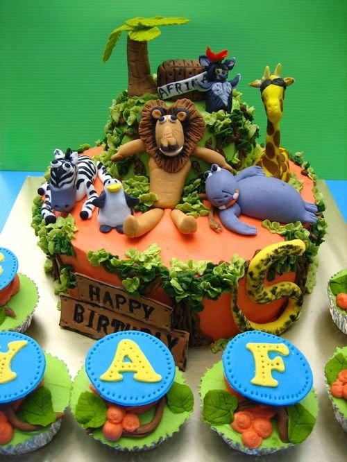 creative cake and confectionary design