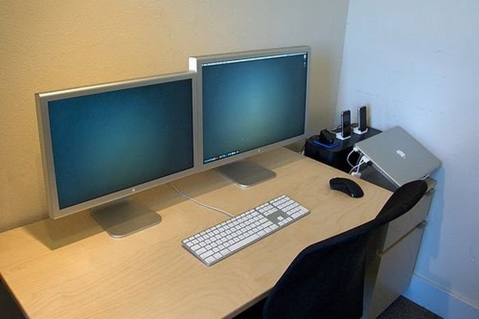 clean minimal workspace