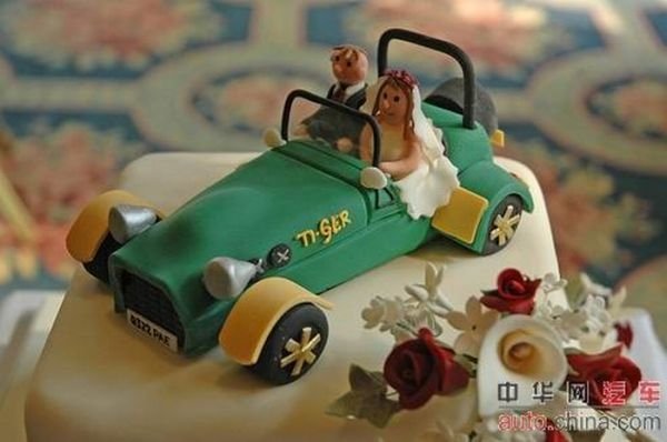 car cake decorating