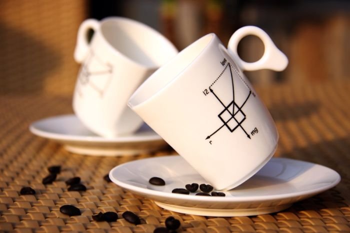 zero-gravity coffee cup