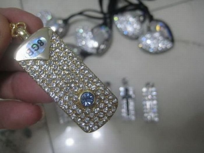 usb jewelry