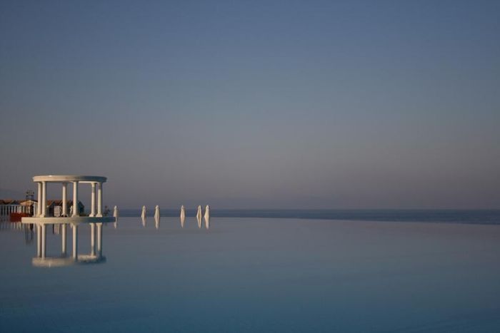 infinity edge pool design