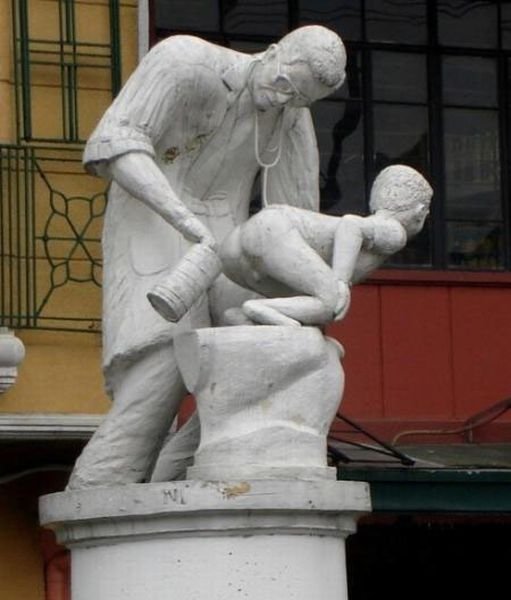 strange statues around the world