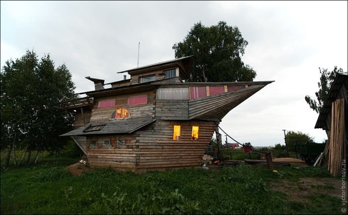 Ship house, Russia