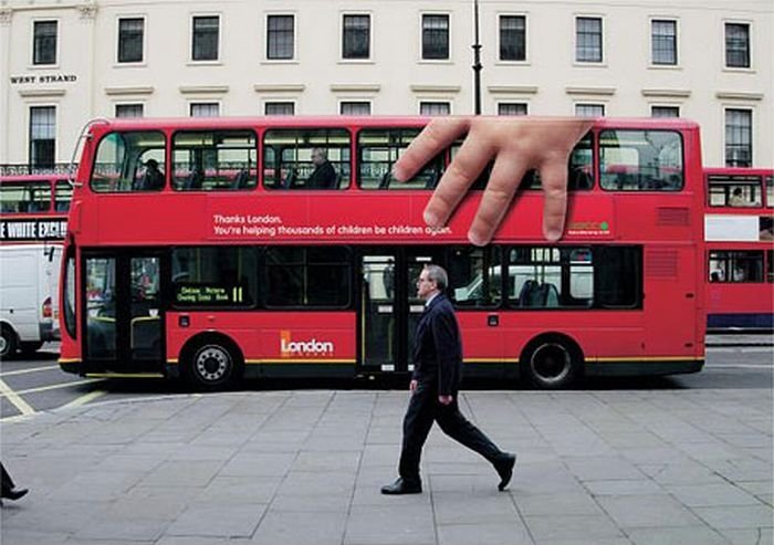 bus advertising